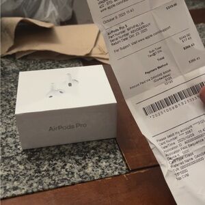 Apple AirPods Pro with White Finish